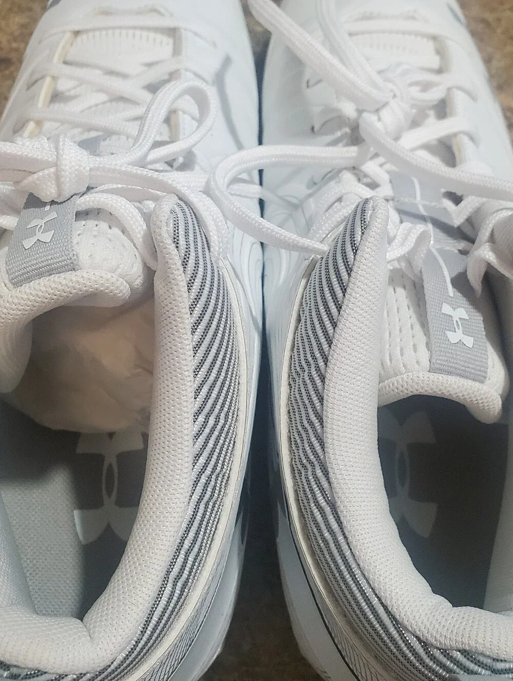 UNDER ARMOUR NWOT SZ 14. NITRO MID MC FOOTBALL CLEATS. WHITE SILVER